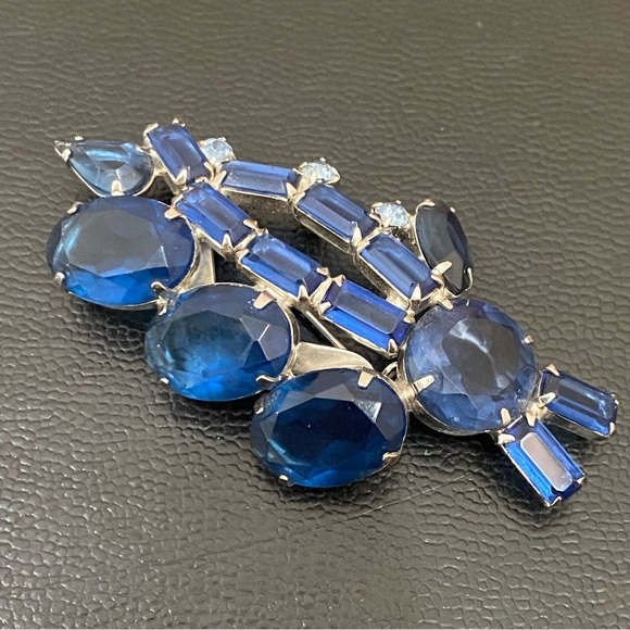 Vintage Unsigned Juliana? Cobalt Blue Silver-tone Brooch 20.5g - Picture 9 of 14